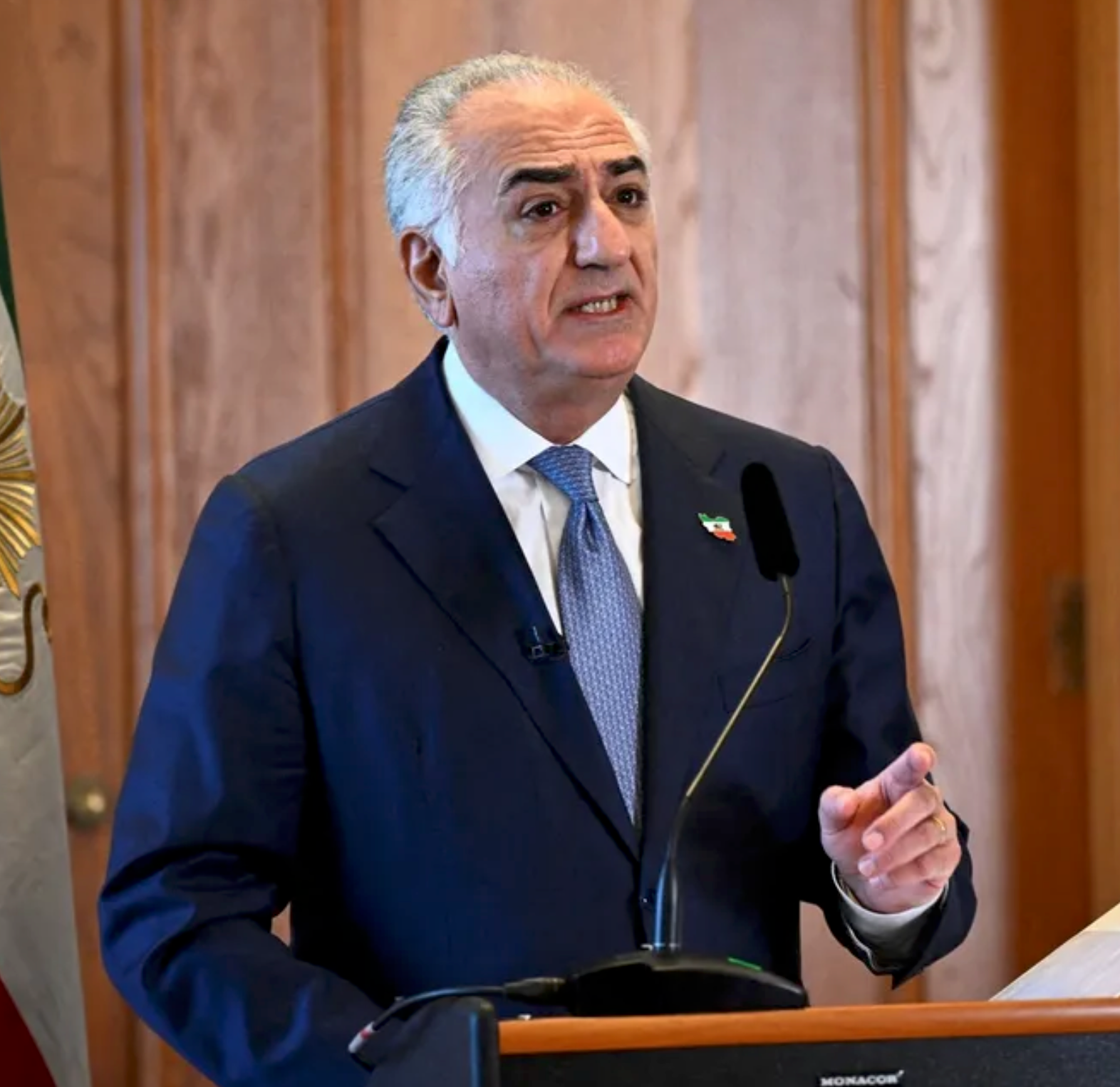شهزاده رضا پهلوي: د معترضانو د مصادره شويو شتمنيو پېر او پلور «جنايي مسووليت» لرلی شي