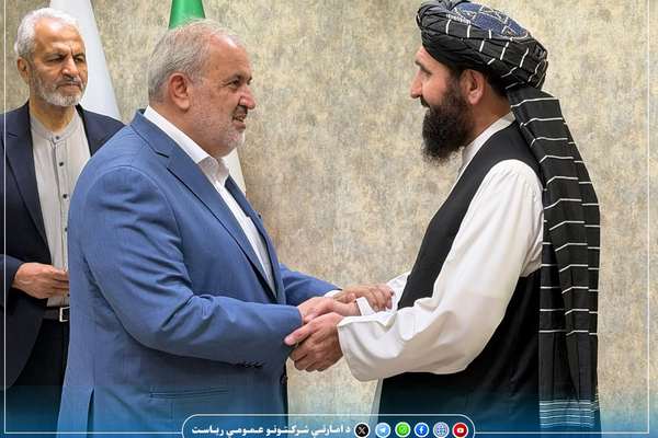 طالبان: ایران آماده است تا دو هزار میگاوات برق به افغانستان صادر کند
