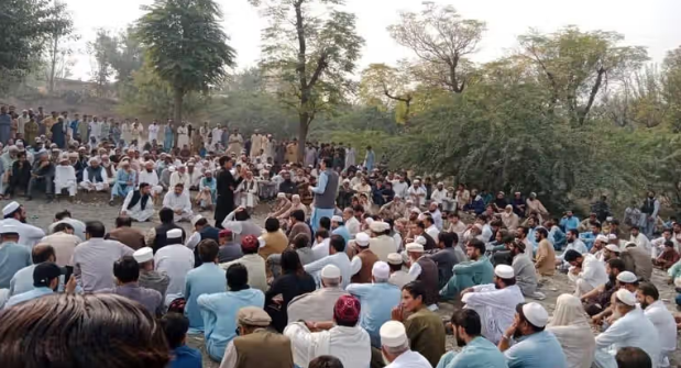 کرمه کې خلکو د احتمالي پوځي عملیاتو پر وړاندې د سیمې نه پرېښودو پرېکړه کړې