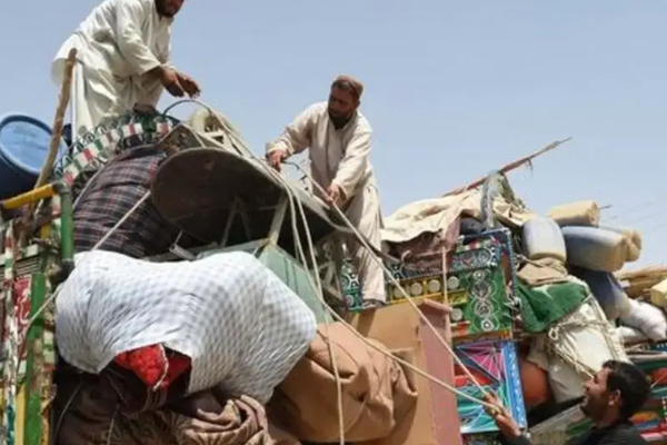 Pak Punjab Government Starts 2nd Phase Of Afghan Migrants’ Deportation Programme