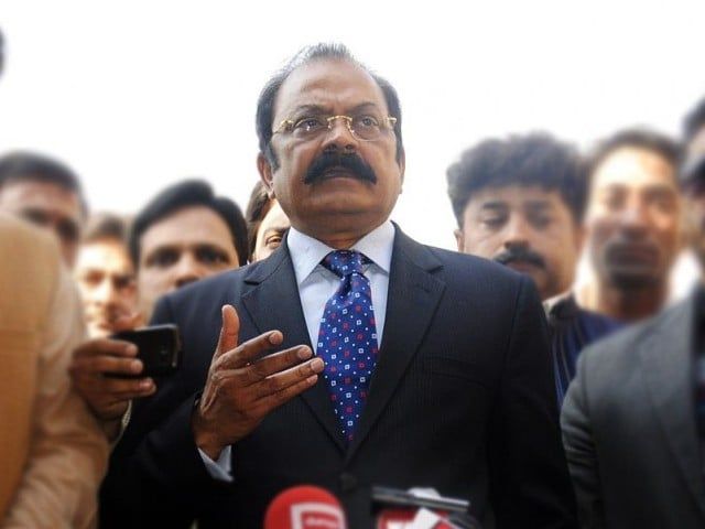 وزیر داخله پاکستان اتهام دست داشتن مقامات در ترور نافرجام عمران خان را "مایه تاسف" خواند