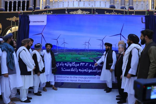 طالبانو په لومړي ځل په هرات کې د بادي برېښنا د تولید پروژه پرانېستله