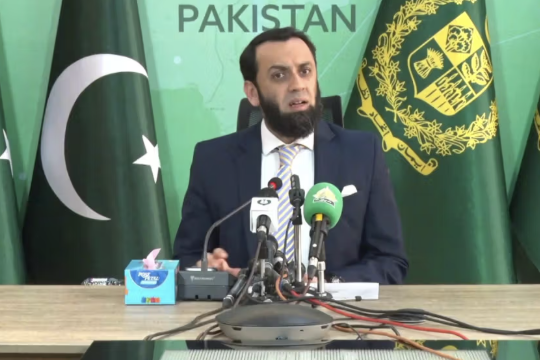 وزیر الإعلام الباكستاني: حكومة طالبان تتحمّل مسؤولية فشل مفاوضات إسطنبول