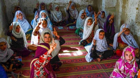 د طالبانو بندیزونه؛ د نجونو پر زدهکړو بندیز به د افغانستان د پرمختګ په وړاندې خنډ شي