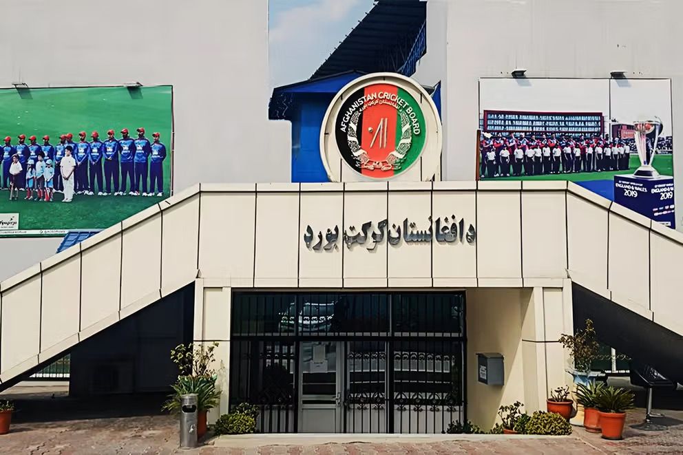 تیم کریکت الف افغانستان برای شرکت در رقابت‌های سه‌جانبه، راهی سریلانکا می‌شود