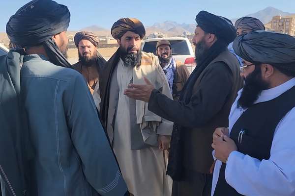 د طالبانو د بلخ او بامیان چارواکي د شمال زون او ګاونډیو ولایتونو پر امنیت غږېدلي