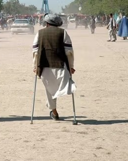 یو افغان معلول: زموږ په نوم بهرنۍ مرستې طالبان اخلي