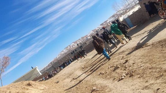 ادامه دادگاههای صحرایی؛ طالبان بار دیگر ۱۲ تن را در ولایت غور شلاق زدند