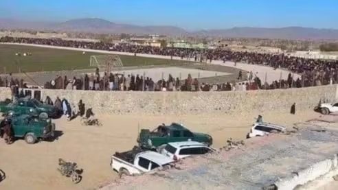 همزمان با برگزاری دادگاه مردمی، طالبان پنج نفر را در کاپیسا شلاق زد