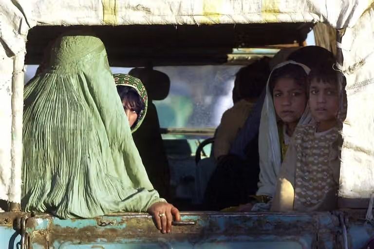 حملات امریکا در قندهار، صفحه جدیدی در زندگی زنان افغان باز کرد