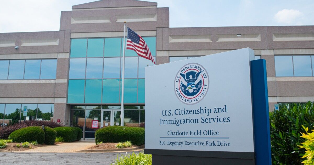 امریکا یو شمېر کډوالو ته د کاري اجازې موده له پنځو کلونو نه ۱۸میاشتو ته را ټیټه کړه