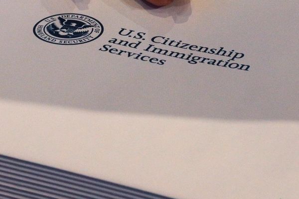 امریکا اعتبار مجوز کار را برای گروهی از مهاجران از ۵ سال به ۱۸ ماه کاهش داد