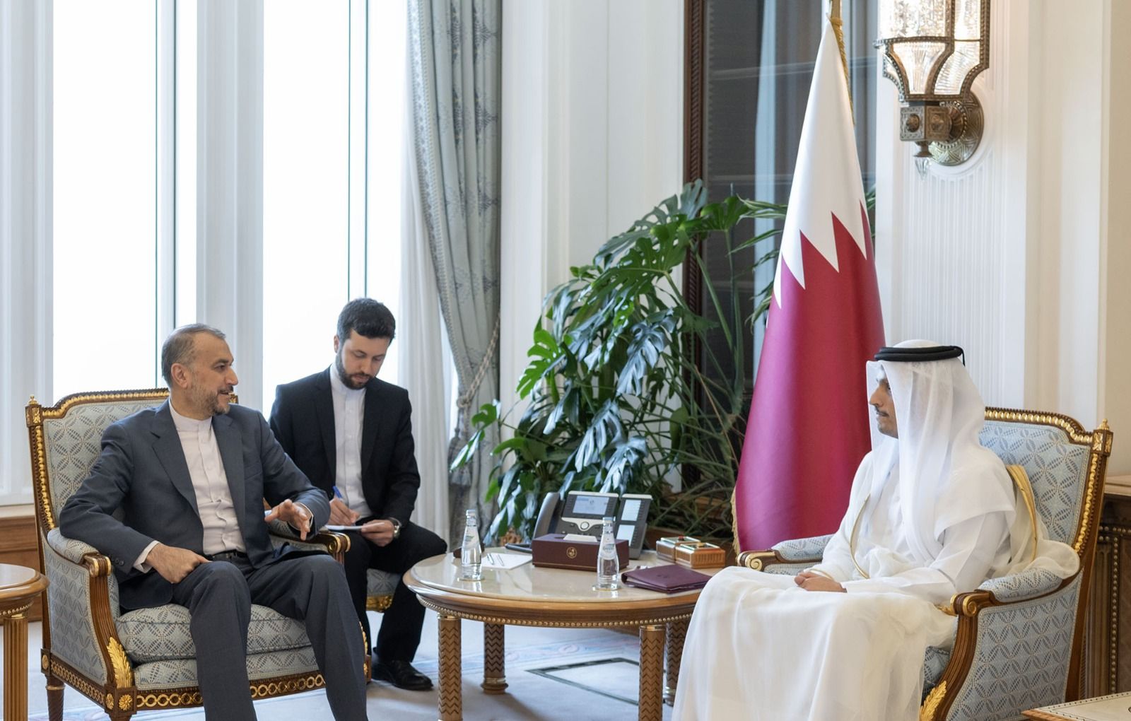 امیر قطر و وزیر خارجه جمهوری اسلامی در مورد افغانستان گفت‌و‌گو کردند