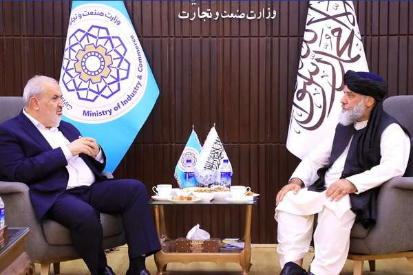ایران او طالبان د اقتصادي اړیکو او ګډو پانګونو پر پراختیا غږېدلي