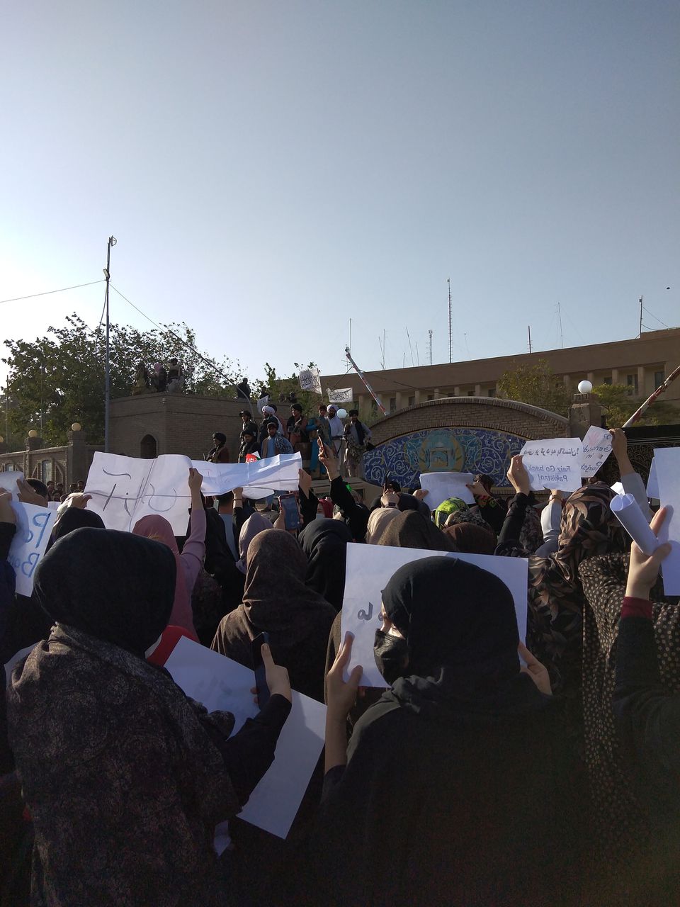 گزارشگر ویژه حقوق بشر ملل متحد: برای حمایت از زنان افغانستان نیاز به مستندسازی چالش‌هاست 