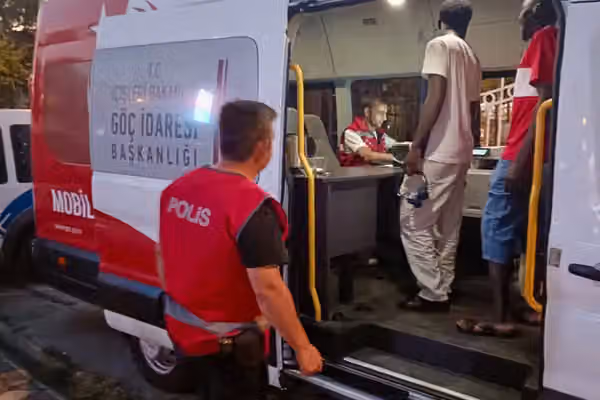۲۹ پناهجوی افغان در شهر بالیکاسیر ترکیه بازداشت شدند