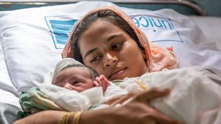 د ښځو نړیواله ورځ؛ افغانستان د زېږون له پلوه د میندو په مړینه کې د نړۍ تر ټولو بد هېواد دی