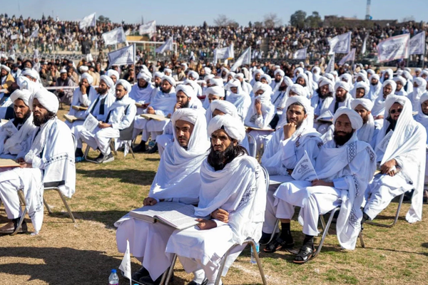 له افراطپالنې او ترهګرۍ سره دوه لسیزې مبارزه؛ اوس چېرته ولاړ یو؟