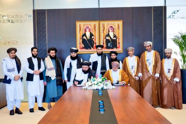 طالبانو له عمان سره د کابل او مسقط ترمنځ پر مستقیمو الوتنو هوکړه کړې