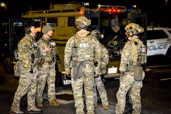 اداره تحقیقات فدرال امریکا ۵۵ نفر را به اتهام قاچاق مواد مخدر بازداشت کرد