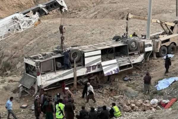 Bus Crash On Kabul–Kandahar Highway Kills at Least 25, Injures 27