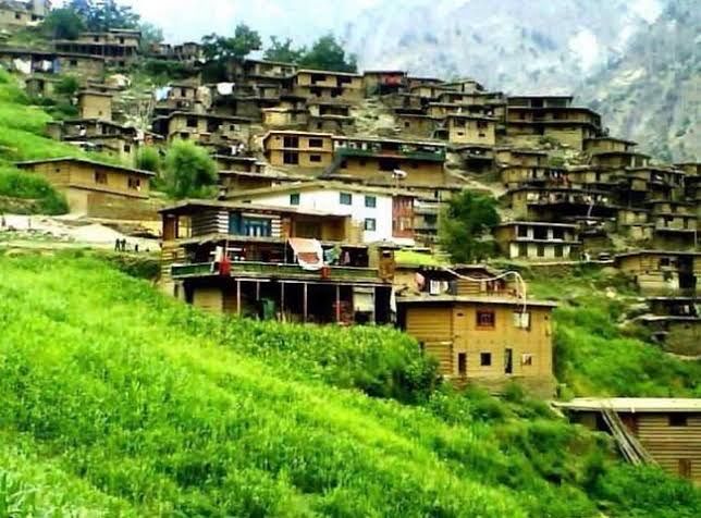 په نورستان کې د دوو قومونو تر منځ په وسله‌واله نښته کې لږ تر لږه اته کسان وژل شوي دي