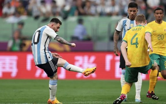 مسی سوپر گل زد و تیم ملی فوتبال ارجنتاین در برابر استرالیا پیروز شد