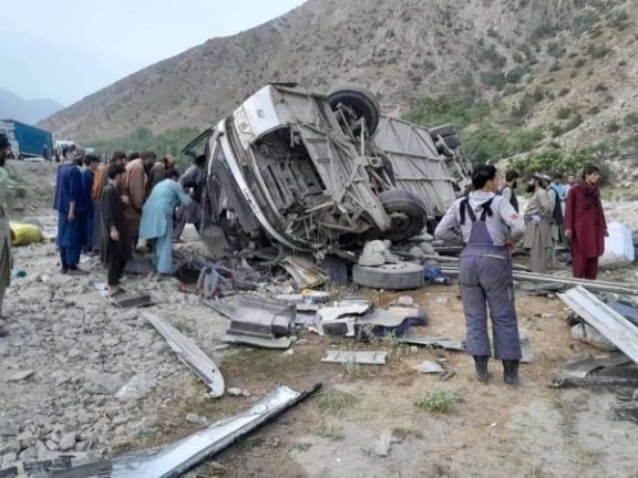 در یک حادثه ترافیکی در بغلان ۱۷ نفر جان باختند