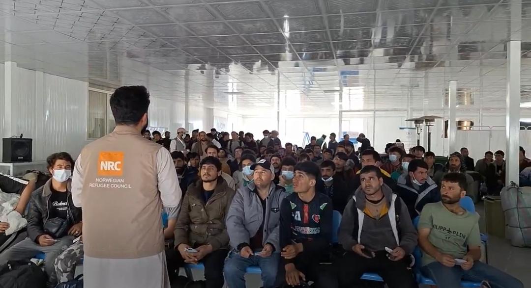 په ایران کې د جګړې له پيله تر ۲۸زره ډېر افغانان خپل هېواد ته ستانه شوي