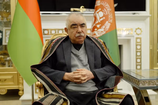 مارشال دوستم: طالبان مذاکره و همسایهداری را نمیفهمند آماده اعمال فشار هستیم