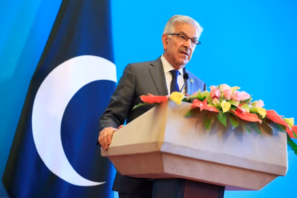 خواجه آصف میگوید نفوذ پاکستان در افغانستان کاهش یافته است