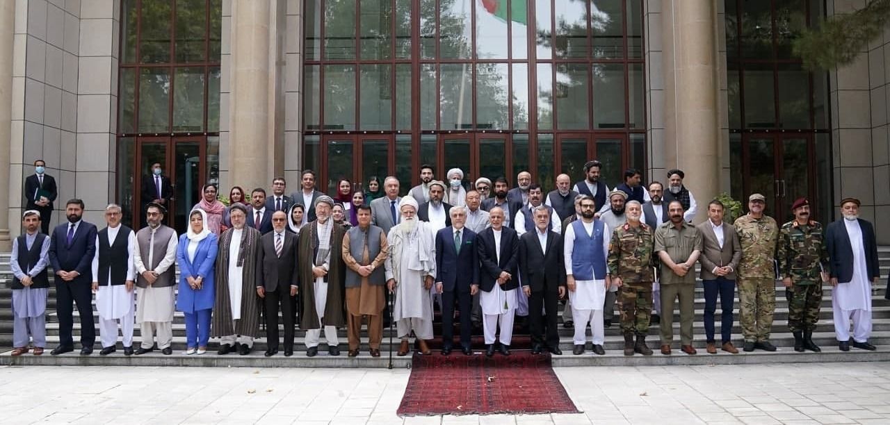 نماینده پیشین اشرف غنی: همه چیز از دست غنی در رفته بود و او طرحی در برابر طالبان نداشت