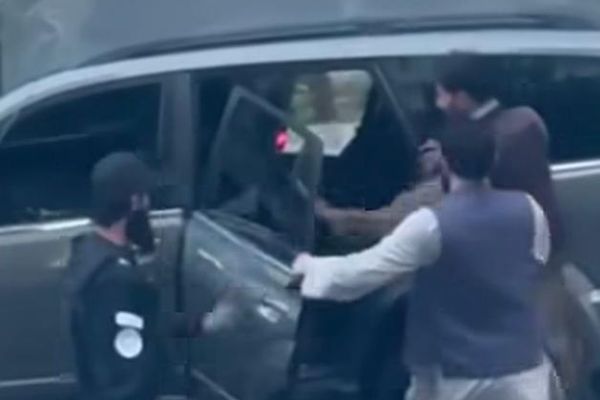 شاپور حسنزوی: طالبانو د یوې دسیسې له مخې په ناحقه بندي کړی وم
