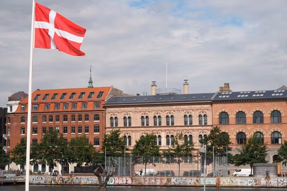 با وجود تلاش سویدن و دنمارک برای جلوگیری از سوزاندن قرآن، در این کشورها قرآن آتش زده شد