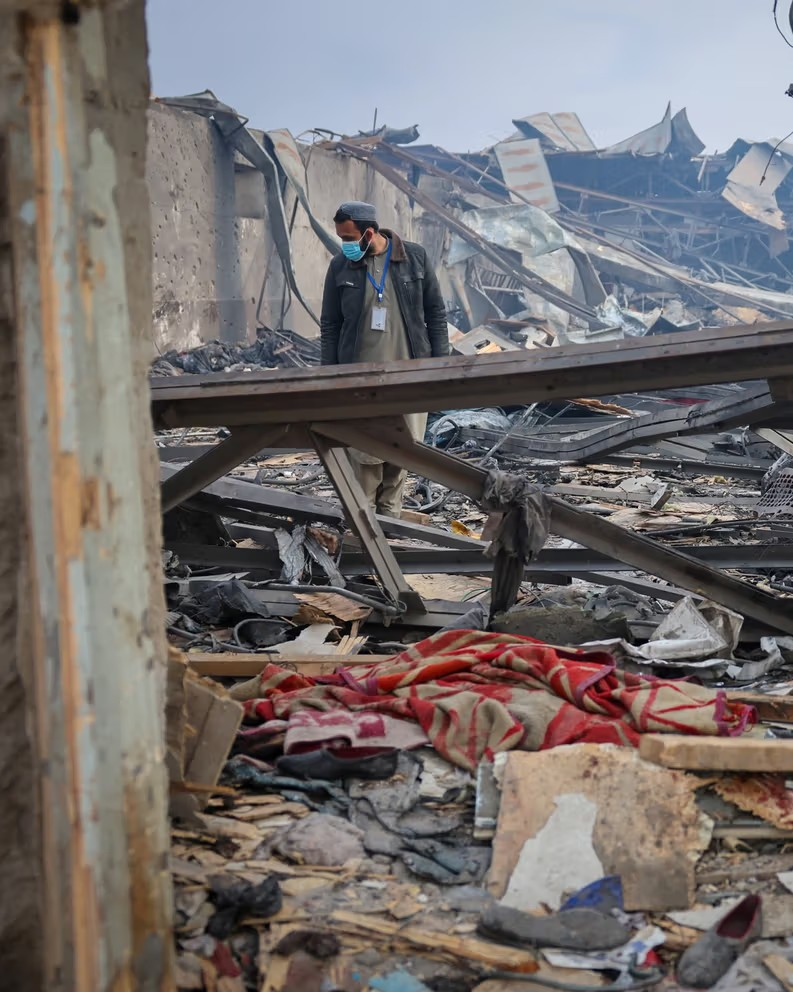 المبعوث البريطاني: المدنيون يتحملون العبء الأكبر من الهجمات في أفغانستان