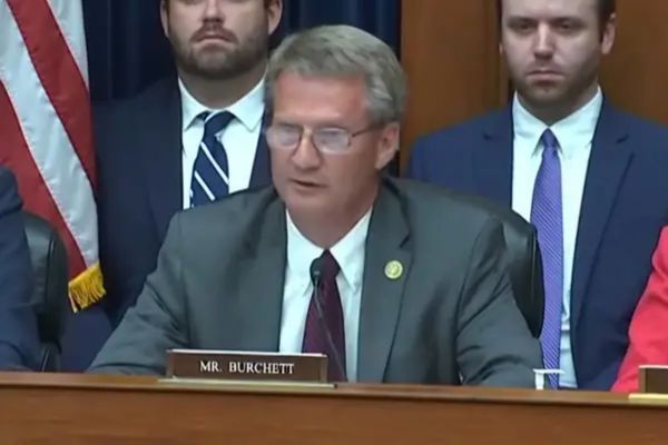 US Congressman Proposes Bill to Support Anti-Taliban Process in Vienna