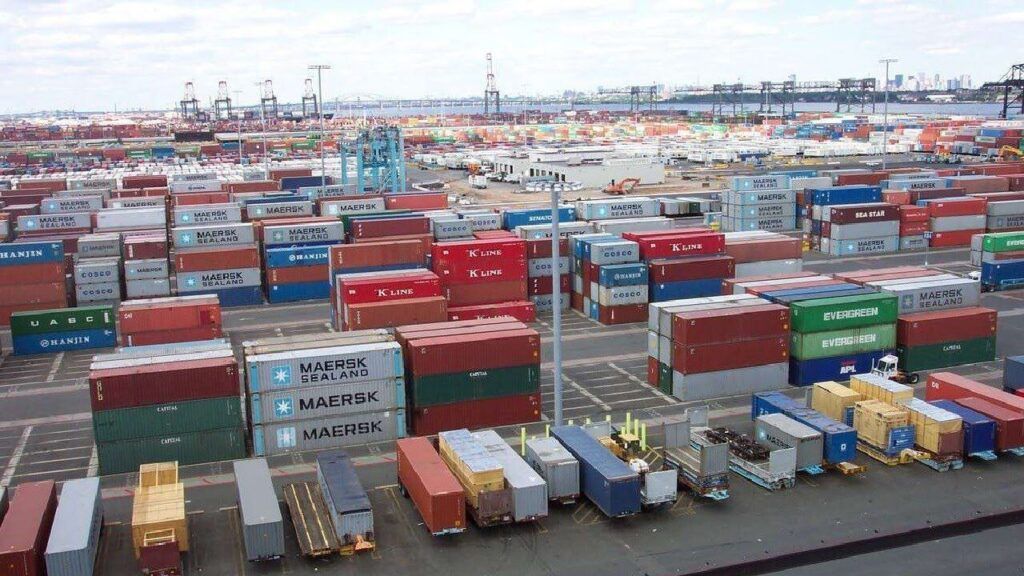 افغانستان ته د ایران غیرنفتي صادراتو په کچه کې ۷۸ مېلیون ډالره زیاتوالی راغلی