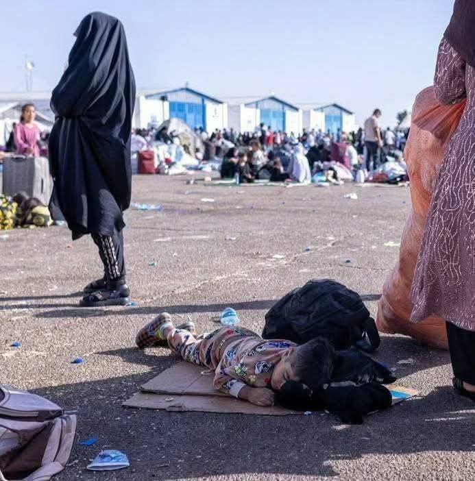 طالبان: له ایرانه راستنېدونکو افغانانو ته د خدماتو لپاره ۱،۵ میلیارده افغانۍ ځانګړې شوي