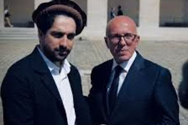 فرانسوی سیاستمدار: د احمد مسعود زړورتیا د ناپلیون او نورو لویو څېرو اتلولي رایادوي