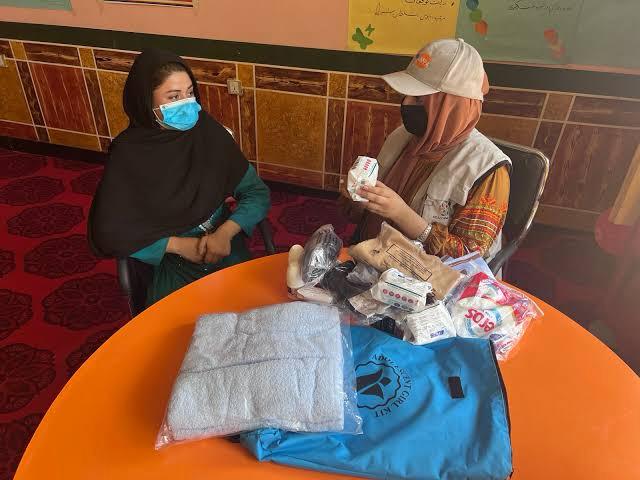 له شرمه تر ځان‌باورۍ؛ د نجونو د میاشتني عادت حفظ الصحې ښه‌والي لپاره د ملګرو ملتونو ملاتړ