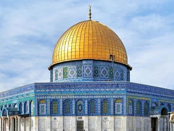 اسراییل یوازې لس زره فلسطینیانو ته په الاقصی جومات کې د لمانځه اجازه ور کړې