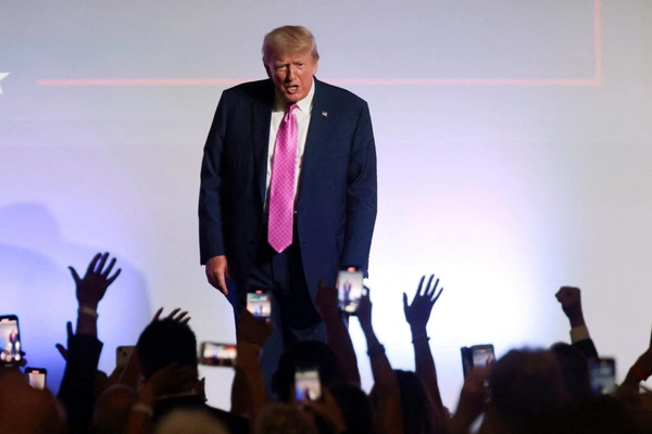 د امریکا د عدلیې وزارت: د ټرمپ د وژلو لپاره ګمارل شوی ایرانی، ښايي اوس ایران کې وي