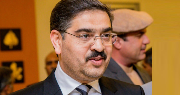 انوار الحق کاکړ: هغه ۸ ،۱ میلیونه افغانان چې قانوني اسناد لري له پاکستانه نه ایستل کیږي