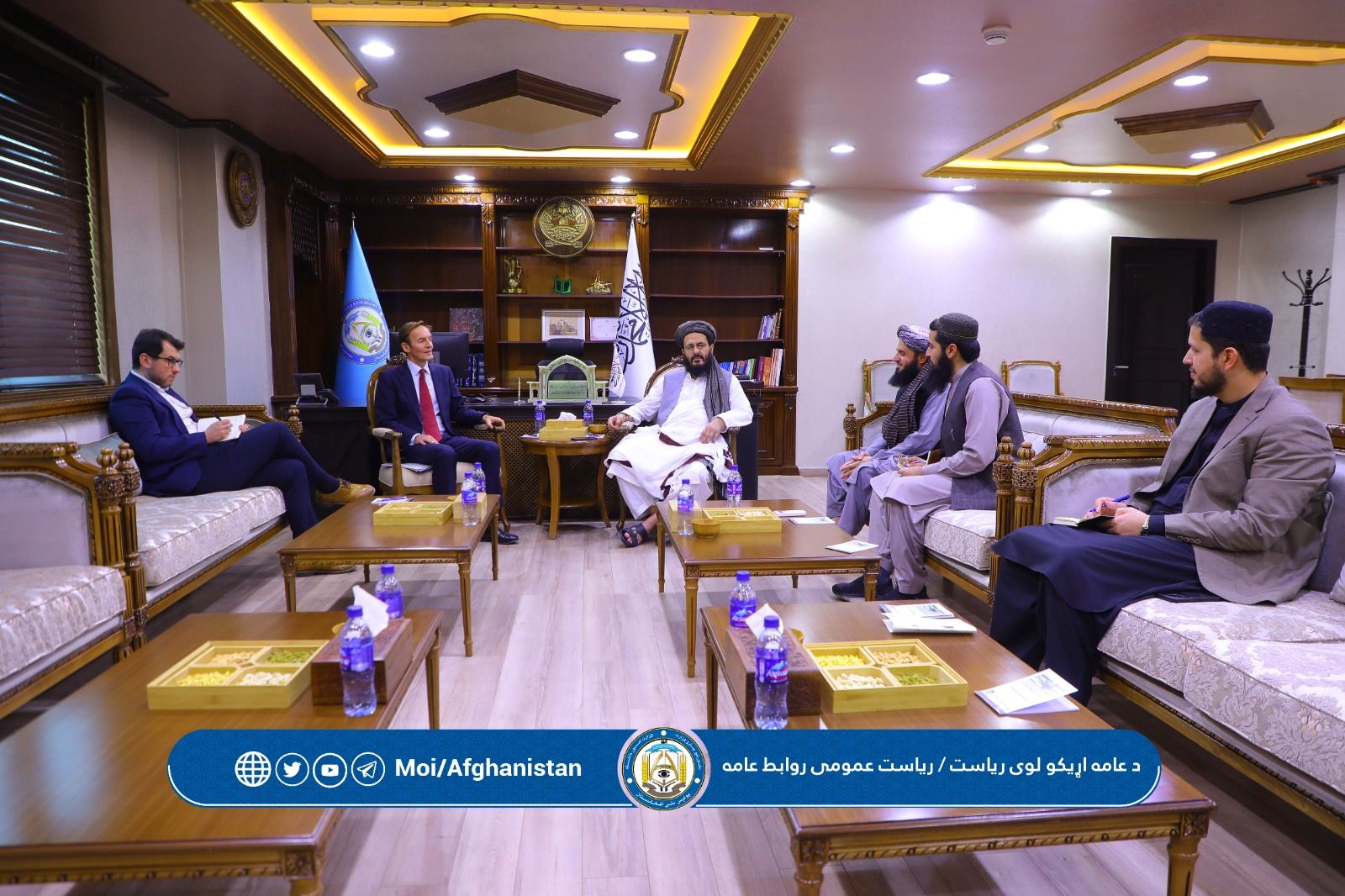 طالبانو له برېټانیا سره د اړیکو پر پراختیا ټینګار کړی