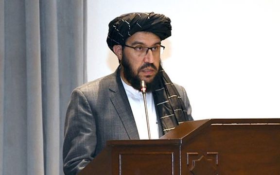 په اسلاماباد کې طالب سفیر: پاکستان له افغان کډوالو سره ظلم کوي