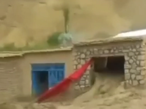 سرازیر شدن سیلاب شدید در چند ولایت افغانستان