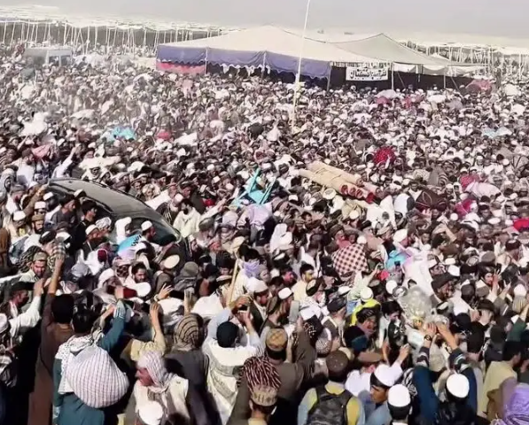 جماعة التبليغ في أفغانستان.. من الابتعاد عن السياسة إلى الخضوع لطالبان