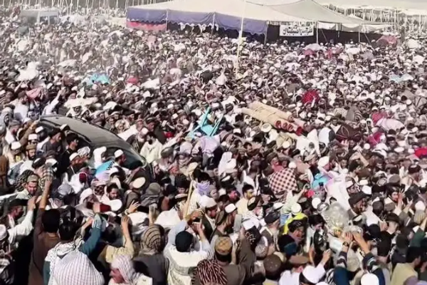 جماعة التبليغ في أفغانستان.. من الابتعاد عن السياسة إلى الخضوع لطالبان