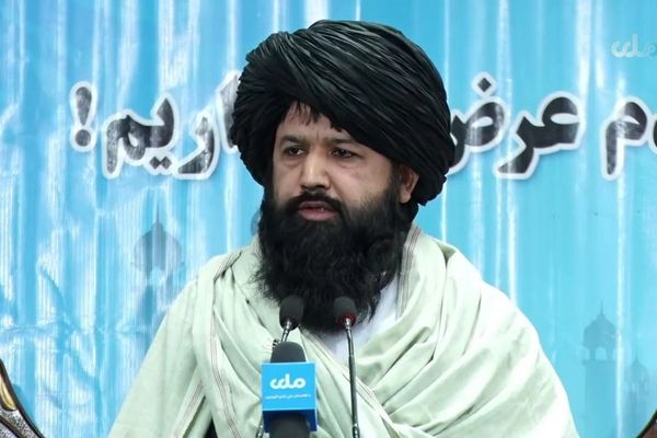 ندیم د مدرسې فارغانو ته: د هبتالله اطاعت وکړئ که امیران ډېر شي ګټلی نظام به خراب شي