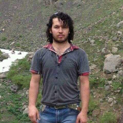 یک نجار پنجشیری که "از سوی طالبان شکنجه و زخمی شده بود" در شفاخانه جان باخت